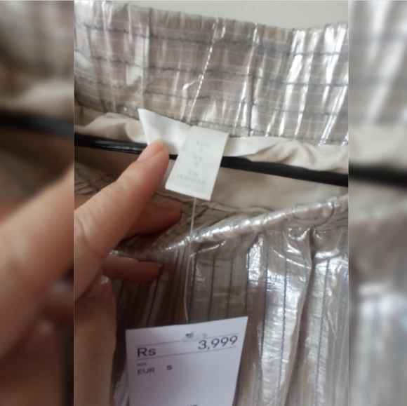 H&M Striped Silver Skirt - Picture 7 of 16